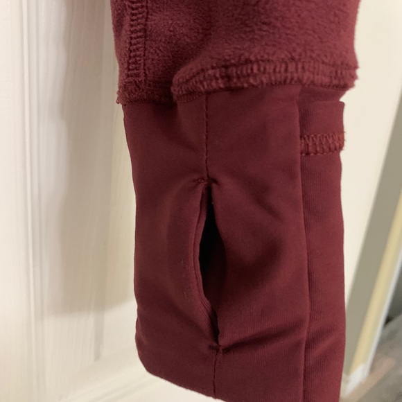 Lululemom Fleecy Keen Size 4 - Picture 6 of 9